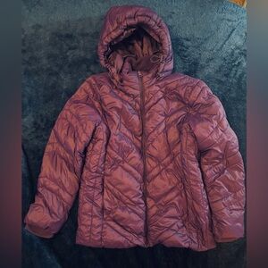 NWOT Xersion Purple lightweight Puffer Jacket w/detachable Hood (bin C)